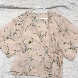 Front tie beautiful shirt